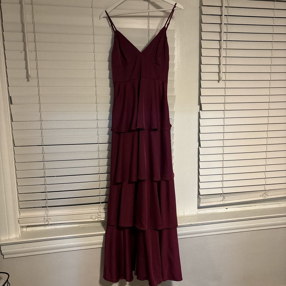 Elegant Burgundy Tiered Maxi Dress